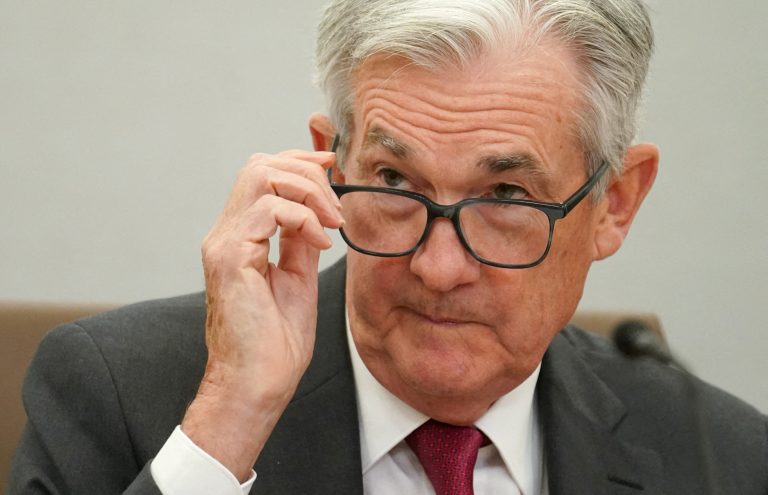 Πάουελ (Fed): Θέλουμε κι άλλο χρόνο για τη μείωση των επιτοκίων