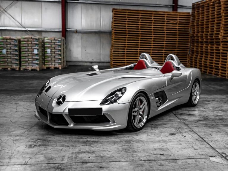 Τρία με τέσσερα εκατομμύρια ευρώ υπολογίζεται ότι θα αποφέρει η ιδιωτική δημοπρασία της Mercedes SLR Stirling Moss