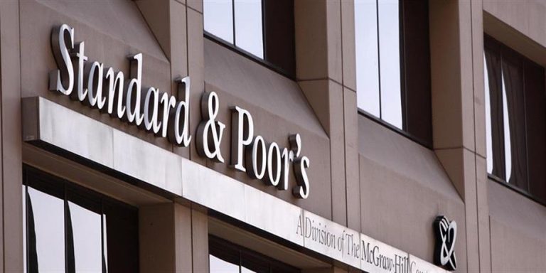 Ο οίκος Standard & Poor’s προχώρησε σε αναβάθμιση της αξιολόγησης του ΟΠΑΠ στη βαθμίδα “ΒΒ” από “ΒΒ-“