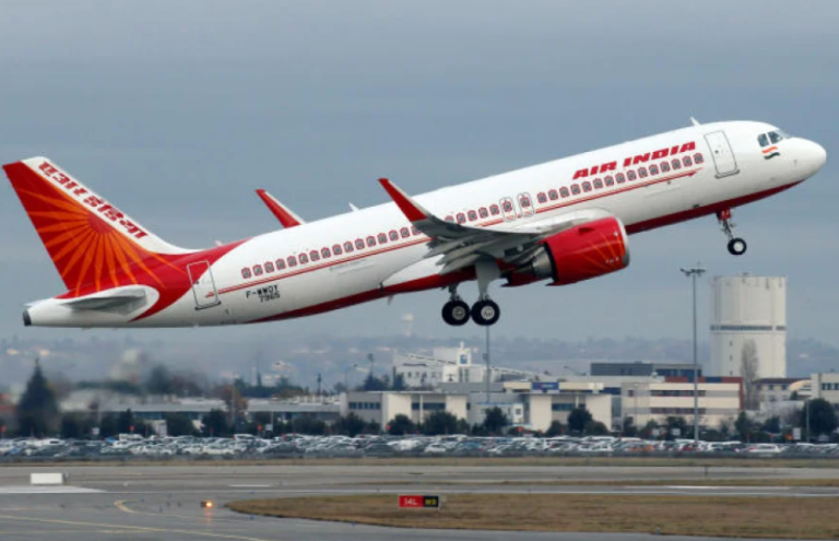 H Air India συμφώνησε να αγοράσει 470 αεροπλάνα από την Airbus και την Boeing κόστους 70 δισ. δολαρίων