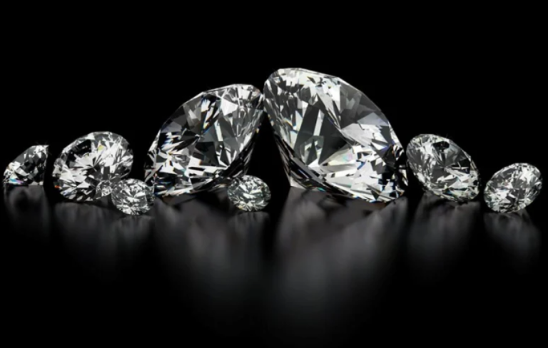 Τα ρωσικά διαμάντια δύσκολα μπορούν να αποκλειστούν από την παγκόσμια βιομηχανία