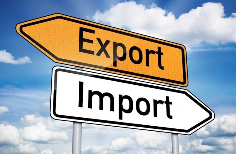 Οι Εισαγωγές πνίγουν την Οικονομία-Το εμπορικό έλλειμμα ανήλθε στα 38 δισ ευρώ το 2022
