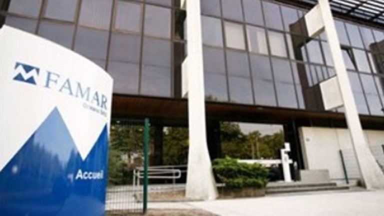 Το Τμήμα Φαρμακευτικής της Σχολής Επιστημών Υγείας του ΕΚΠΑ απένειμε τιμητική διάκριση στη FAMAR