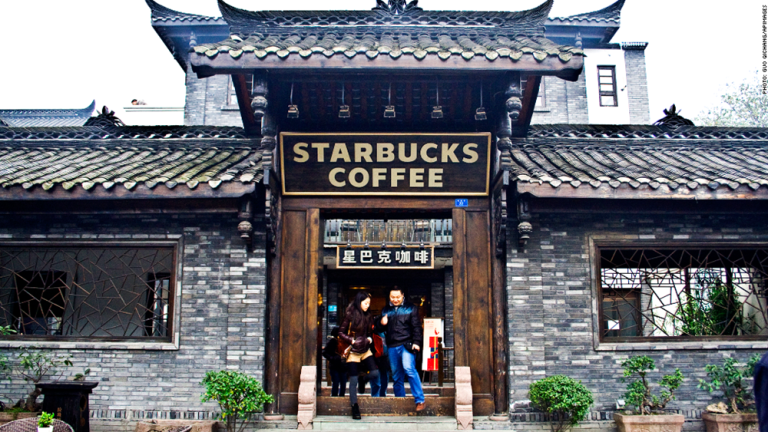 Υποχώρησε ο τζίρος της Starbucks στην Κίνα κατά 29%