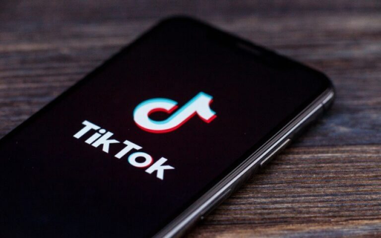TikTok: Δρομολογείται απαγόρευση της πλατφόρμας στις ΗΠΑ για λόγους εθνικής ασφάλειας