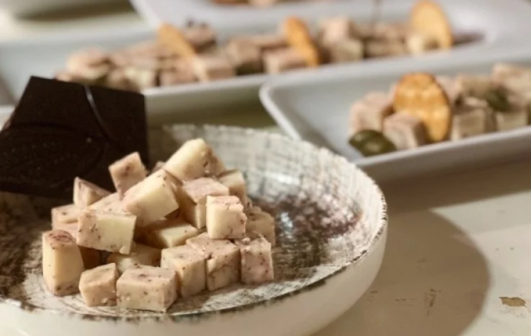 Η σοκολάτα συναντά το τυρί – Το ξεχωριστό νέο προϊόν που παράγεται στην Ήπειρο