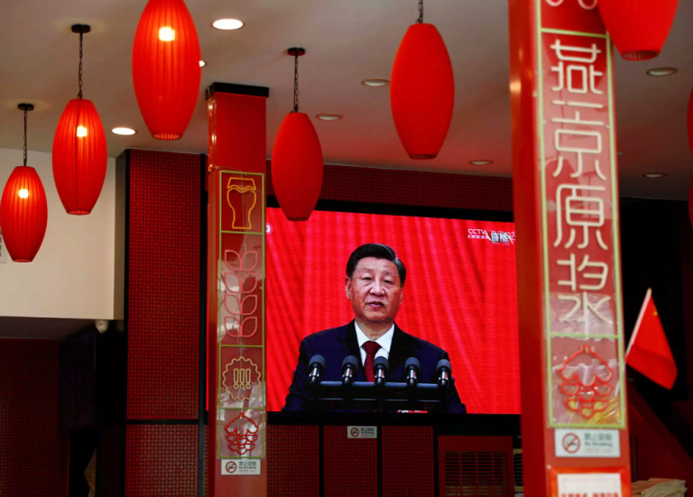 Κίνα: Ο Σι Τζινπίνγκ δεσμεύεται να μετατρέψει το στρατό σε «σινικό ατσάλινο τείχος»