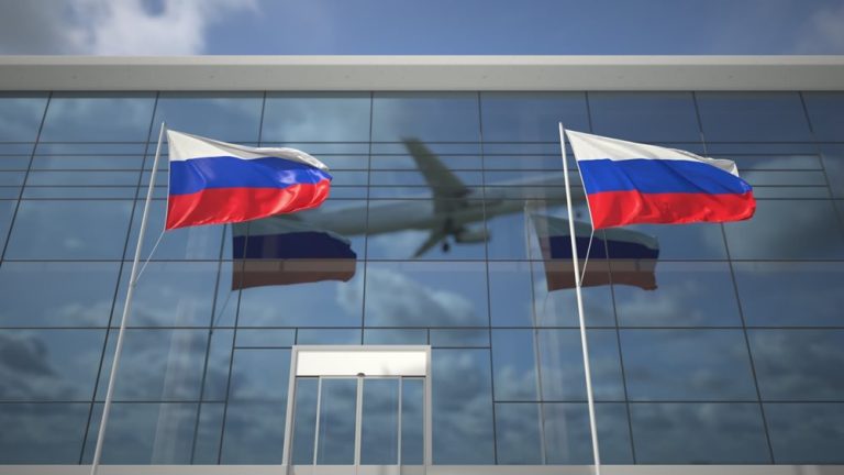 Οι ρωσικές αεροπορικές εταιρείες παρακάμπτουν τις κυρώσεις και εξακολουθούν να λειτουργούν