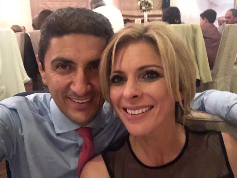 Ο Αυγενάκης έχρισε τη γυναίκα του Ελενα Μπανιά ειδική σύμβουλό του σε θέματα αθλητισμού