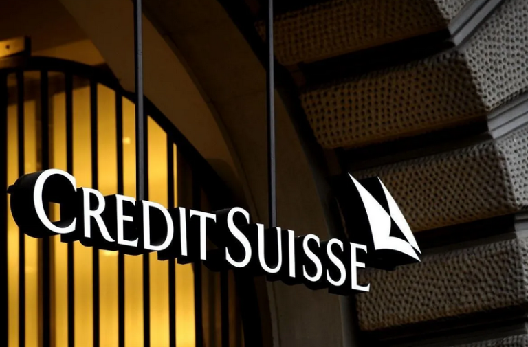 Σε θρίλερ εξελίσσονται οι συζητήσεις για μία πιθανή εξαγορά της Credit Suisse