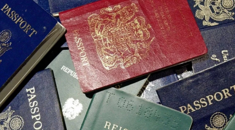 Οι εκδόσεις διαβατηρίων από δεύτερες χώρες έχουν φθάσει στο υψηλότερο επίπεδο όλων των εποχών