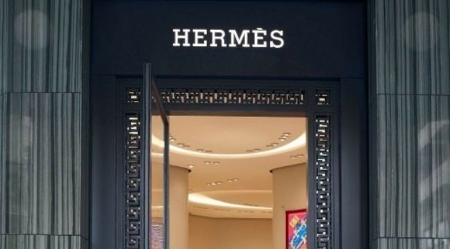 Εκτίναξη κερδών στα 2,95 δισ. ευρώ για τον οίκο Hermes το πρώτο εξάμηνο του έτους