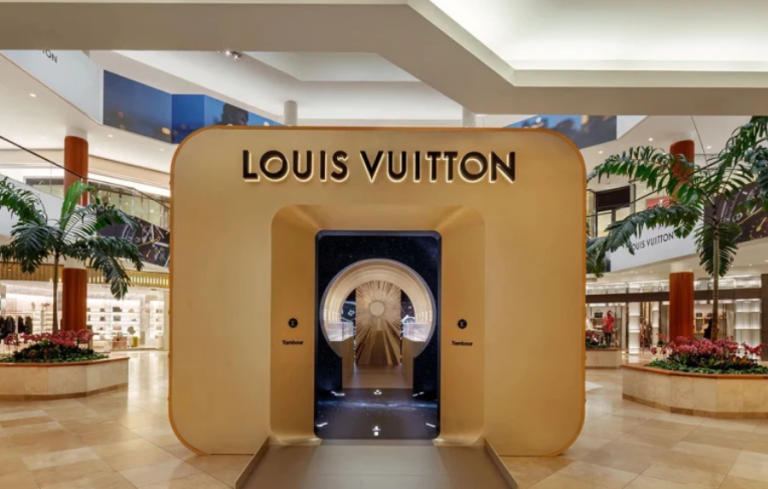 Η Louis Vuitton επαναγοράζει μετοχές αξίας έως και 1,5 δισ. ευρώ