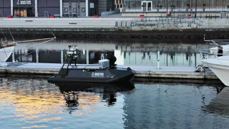Η νορβηγική εταιρεία Maritime Robotics καινοτομεί και κατασκευάζει μη επανδρωμένα φορτηγά πλοία