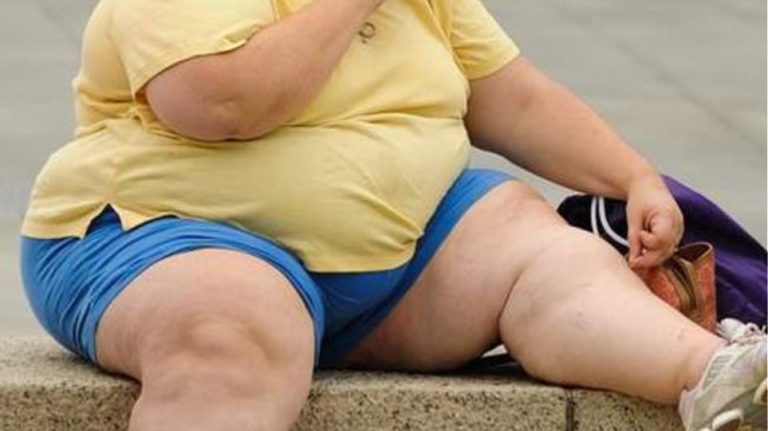 Η Ελλάδα αποδέχεται ότι έχει σοβαρό πρόβλημα παχυσαρκίας ειδικά στους νέους. Καταρτίζουν πρόγραμμα πρόληψης και καταπολέμησης