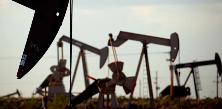 Γιατί παραμένει φθηνό το πετρέλαιο – Οι δύο όψεις της εξίσωσης