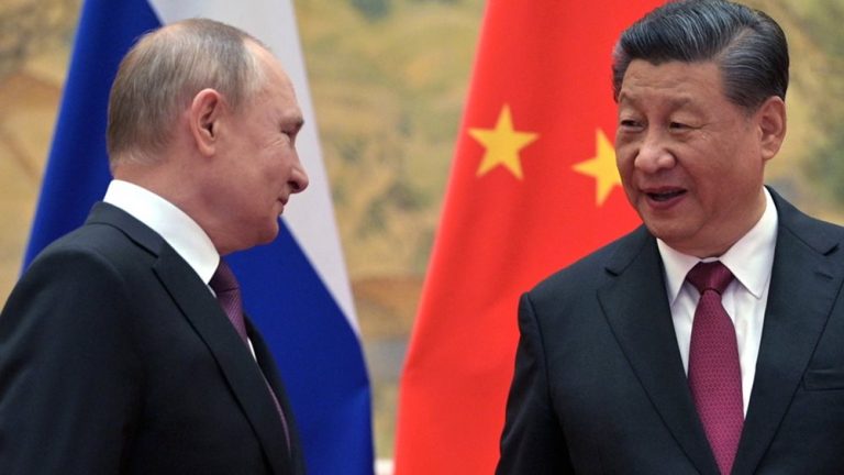 Ο Βλαντιμίρ Πούτιν βλέπει τις προτάσεις του Κινέζου προέδρου Σι Τζινπίνγκ για την επίλυση της σύγκρουσης στην Ουκρανία με σεβασμό