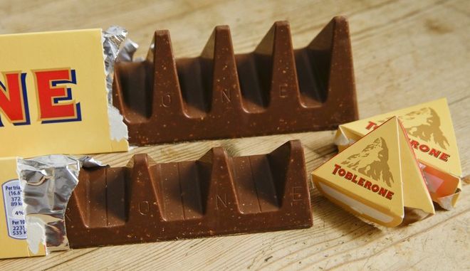 Ελβετικός νόμος υποχρεώνει την σοκολάτα Toblerone να αφαιρέσει τη διάσημη βουνοκορφή από το λογότυπό της