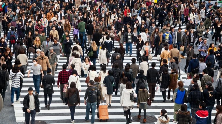 4 δισ. γεν μέσα σε ένα χρόνο βρήκαν και παρέδωσαν στις αρχές Ιάπωνες πολίτες