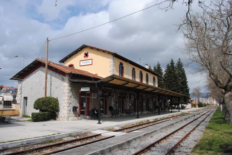 Με ποιους σταθμάρχες  η κυβέρνηση θέτει σε λειτουργία τα τραίνα  της Hellenic Train.