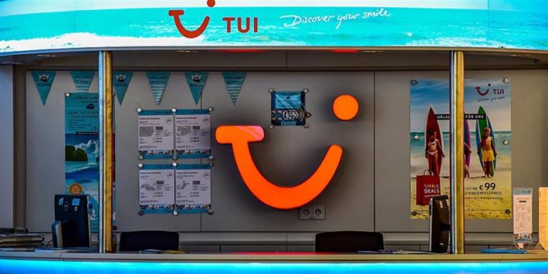 Η TUI ανακοίνωσε αύξηση κεφαλαίου 1,8 δισ. ευρώ για να αποπληρώσει τις δημόσιες αρωγές που έλαβε