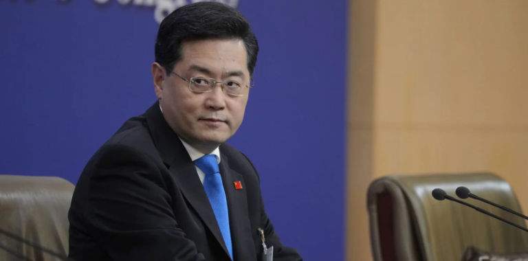 “Οι ΗΠΑ και η Κίνα οδεύουν προς μια αναπόφευκτη σύγκρουση” δήλωσε ο νέος υπουργός Εξωτερικών της Κίνας