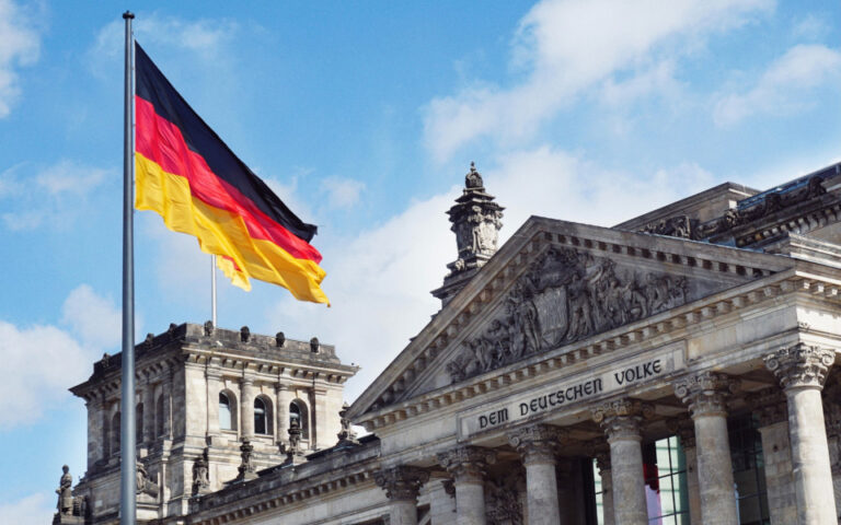 Η γερμανική οικονομία συρρικνώνεται περισσότερο από ό,τι αναμενόταν