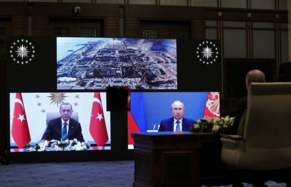 Ρωσία και Τουρκία στο ίδιο τραπέζι – Τι σημαίνει γεωπολιτικά η χθεσινή κοινή τους εμφάνιση για τα εγκαίνια του πυρηνικού σταθμού