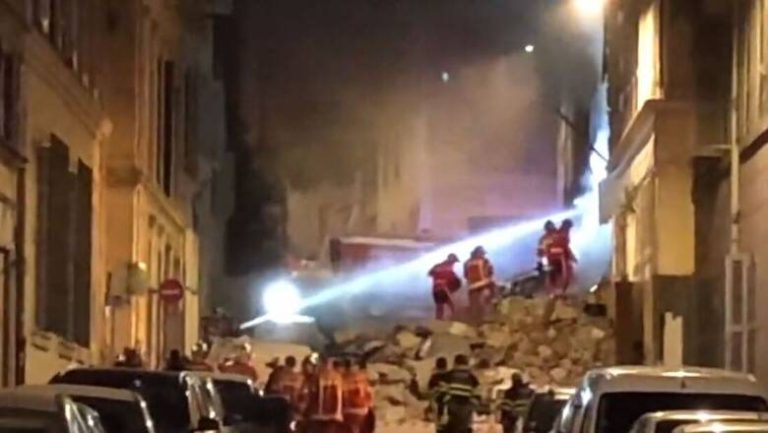 «Κόλαση» από κατάρρευση πολυκατοικίας στη Μασσαλία