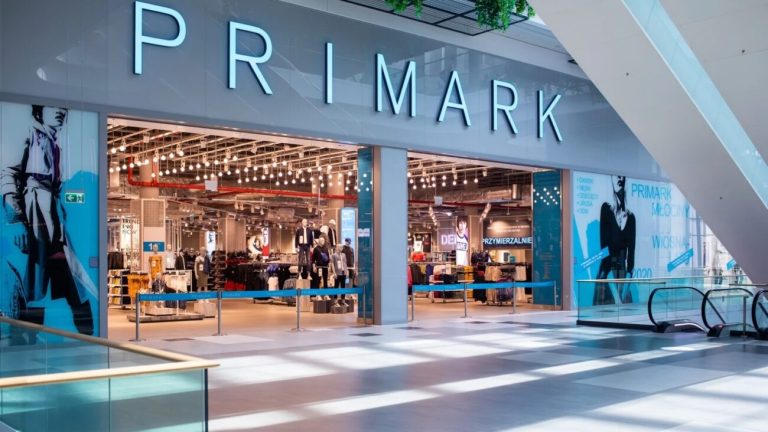 Η κορυφαία λιανεμπορική επιχείρηση χαμηλού κόστους Primark αναβάλει τον ερχομό της στην Ελλάδα