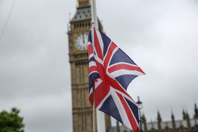 Μ. Βρετανία: 7,77 δισ. λίρες το δημοσιονομικό έλλειμμα τον Δεκέμβριο