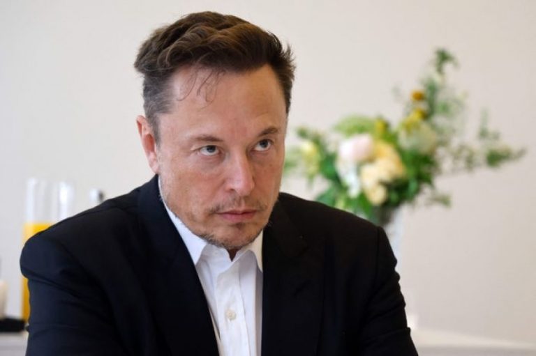 Elon Musk: Ενημερώνει τον κόσμο για την κρισιμότητα του δημογραφικού προβλήματος στην Ελλάδα