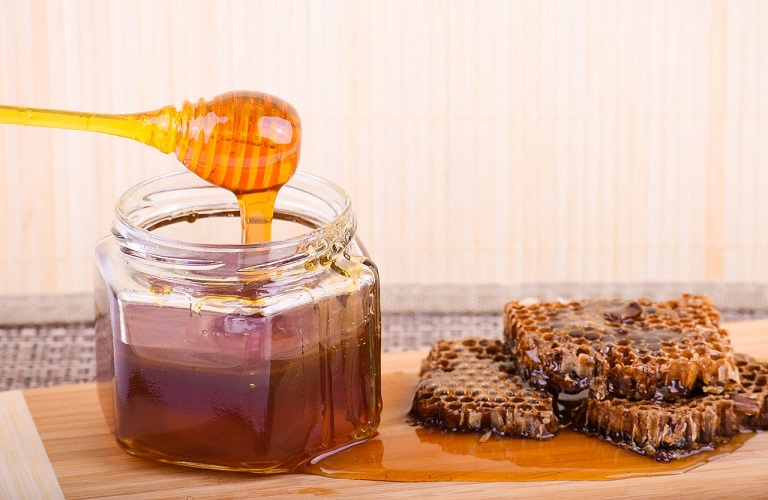 Το μέλι ανήκει στα έξι πιο νοθευμένα τρόφιμα παγκοσμίως