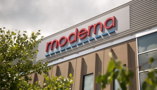 Η φαρμακευτική εταιρεία Moderna αναμένεται να παρουσιάσει καθαρή ζημιά 648 εκατομμυρίων δολαρίων