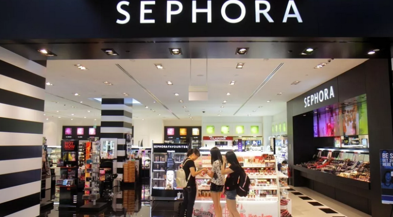 Sephora: Μια παγκόσμια δύναμη στη βιομηχανία καλλυντικών