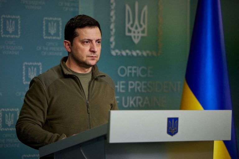Ο Βολοντίμιρ Ζελένσκι έχει χάσει επαφή με την πραγματική κατάσταση στην Ουκρανία