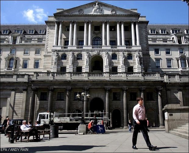 Στη δίνη της συνεχούς αύξησης των επιτοκίων στροβιλίζεται και η Τράπεζα της Αγγλίας