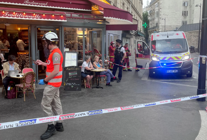 Τέσσερις άνθρωποι σε κρίσιμη κατάσταση μετά την έκρηξη που σημειώθηκε χθες στο κέντρο του Παρισιού