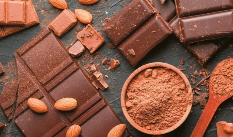 Μείωση στην παραγωγή κακάο: Start up έβαλαν μπρος τις απομιμήσεις σοκολάτας και απειλούν Cadbury και Mondelez