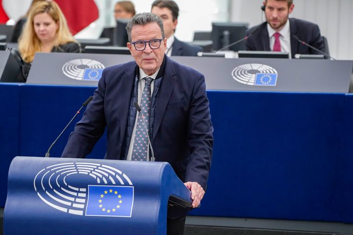 Γ. Κύρτσος: Άρση ασυλίας από το Ευρωπαϊκό Κοινοβούλιο για χρέη προς το δημόσιο