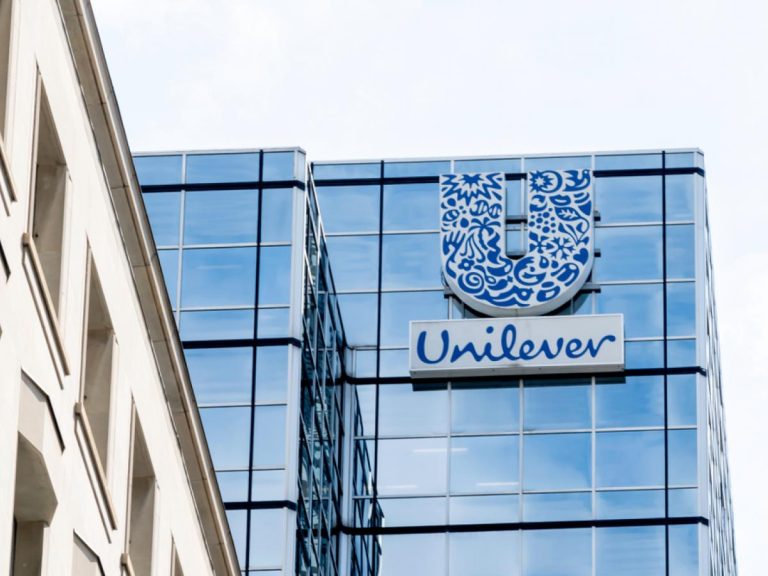 Unilever: Άλμα 7,9% για τις πωλήσεις του β’ τριμήνου, ξεπερνώντας τις εκτιμήσεις