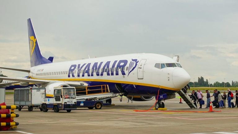 Ryanair: Ανακοίνωσε κέρδη στο α’ τρίμηνο χρήσης περισσότερα από 663 εκατ. ευρώ