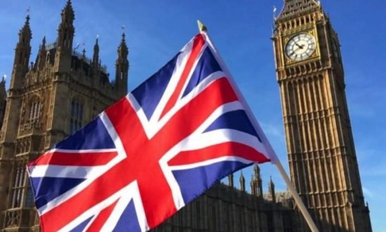 Βρετανία: Σημάδια οριακής συρρίκνωσης της οικονομίας τον Μάιο