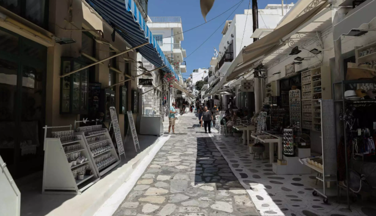 Με ΑΠΕ και διασυνδέσεις θα καλυφθούν οι αυξημένες ανάγκες για ηλεκτρικό ρεύμα των ελληνικών νησιών τα επόμενα χρόνια