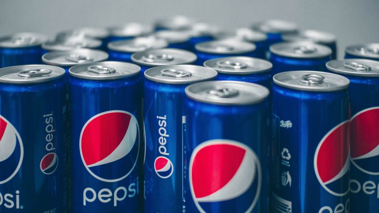 Οι ισχυρές πωλήσεις έστειλαν την Pepsi ψηλότερα