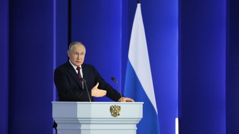 Το ετήσιο οικονομικό φόρουμ του Ρώσου προέδρου Βλαντίμιρ Πούτιν στην Αγία Πετρούπολη συνεχίζει να είναι πόλος έλξης για επενδυτές από όλο τον κόσμο