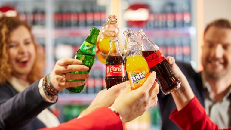Κατά 17,8% αυξήθηκαν τα καθαρά έσοδα από πωλήσεις της Coca-Cola HBC AG στο α’ εξαμηνο