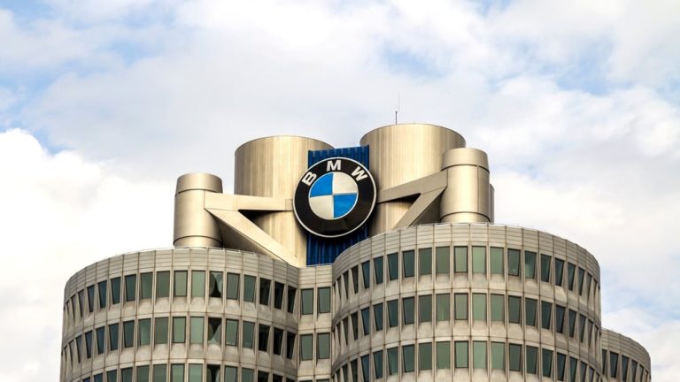 BMW: Αύξηση εσόδων και EBIT για το πρώτο εξάμηνο του έτους
