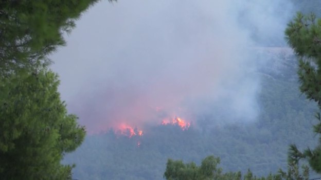 Ανεξέλεγκτες οι φωτιές σε πολλά μέρη της Ελλάδας