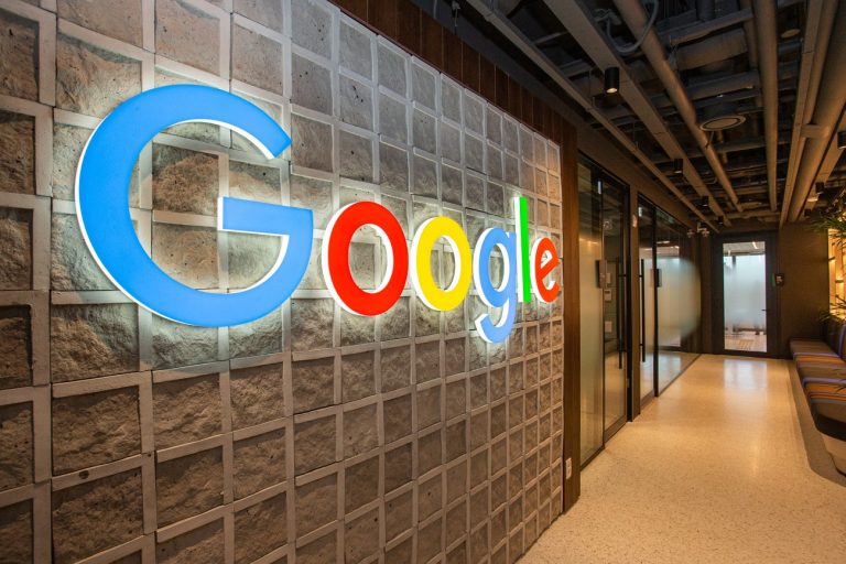 Google: Σε αναζήτηση τοποθεσίας στην Αττική για “data center”